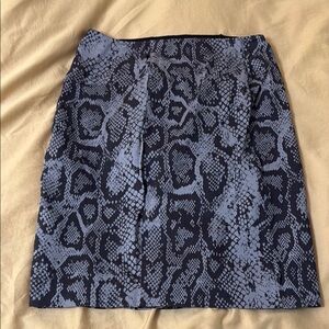 Stylish Black and Gray Snake Print Stretch Mini Skirt